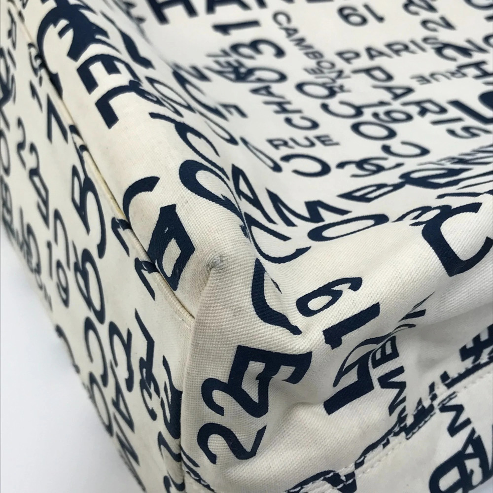 CHANEL White Canvas Logo Shoulder Bag - Picture 6 of 15